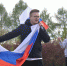 В госпитале открыли окна, чтобы услышать песни известного самарского музыканта - КТВ-ЛУЧ