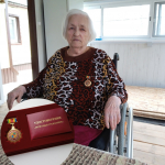 Тамара Олейникова с детских лет работала по 12 часов в сутки