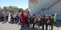 Малыши в военной форме с портретами ветеранов провели в Сызрани шествие «Бессмертного полка» - КТВ-ЛУЧ