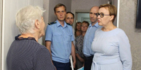 Уполномоченный по правам человека оценила в Сызрани условия жизни переселенцев из Курской области - КТВ-ЛУЧ