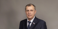Сергей Митко поздравил с днем строителя работников и ветеранов отрасли - КТВ-ЛУЧ