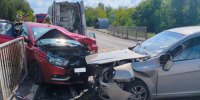 Экстренные службы спасали людей в массовой аварии на трассе в Самарской области - КТВ-ЛУЧ