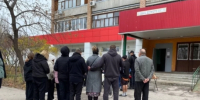 Что за жестокий город! Родные прощались с девочкой, погибшей при очень странных  обстоятельствах - КТВ-ЛУЧ