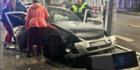 Пострадавших унесли на носилках: фото с места жесткой аварии в центре Сызрани - подробности выясняются - КТВ-ЛУЧ