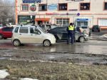 Число разбитых машин выросло до шести: водитель Опеля решил развернуться
