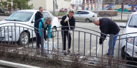 Мэра Ревина заметили с инструментом на субботнике в городе Октябрьске - КТВ-ЛУЧ