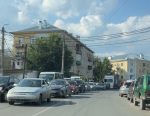 Пассажирский автобус спровоцировал транспортный коллапс у сызранской АЗС